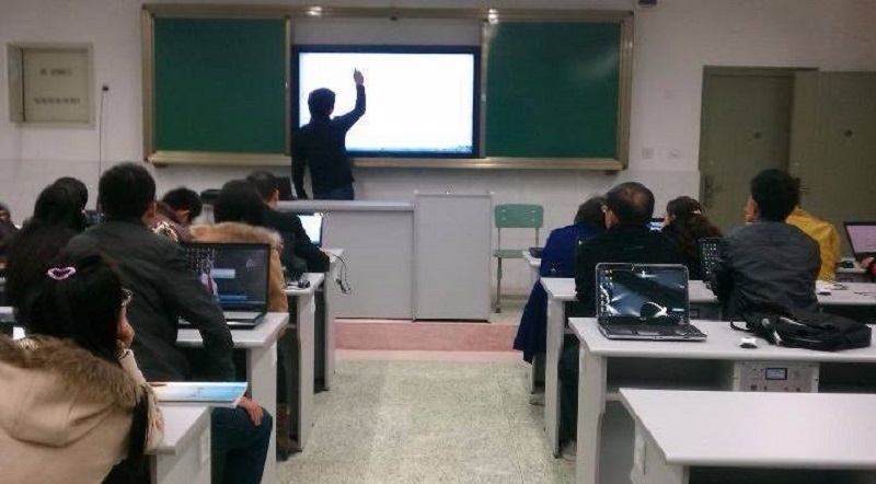 教學一體機應用效果